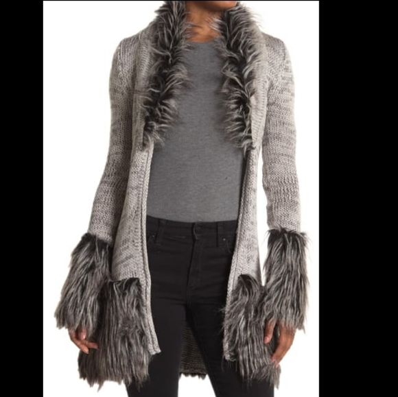 Vertigo Paris Sweaters - 🚫sold🚫ertigo faux fur open front cardigan #002